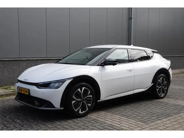 Kia EV6 GT-Line 77.4 kWh | warmtepomp | elektrisch bedienbare achterklep | KIA-onderhouden |