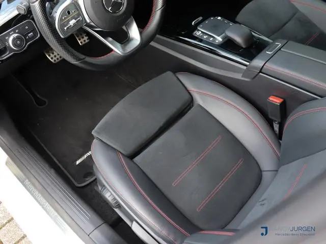 Mercedes-Benz A-klasse 250 e AMG| 8G Aut | MBUX High End | Night Pakket | Panoramadak | Apple Car Pl...