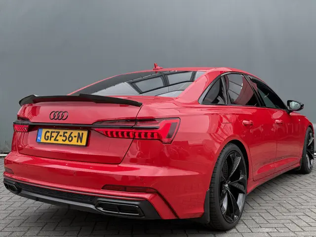 Audi A6 Limousine BWJ 2019 40 2.0 TDI 204 PK  Sport  AUTOMAAT | FULL LED | ADAPTIVE CRUISE | HALF LE...