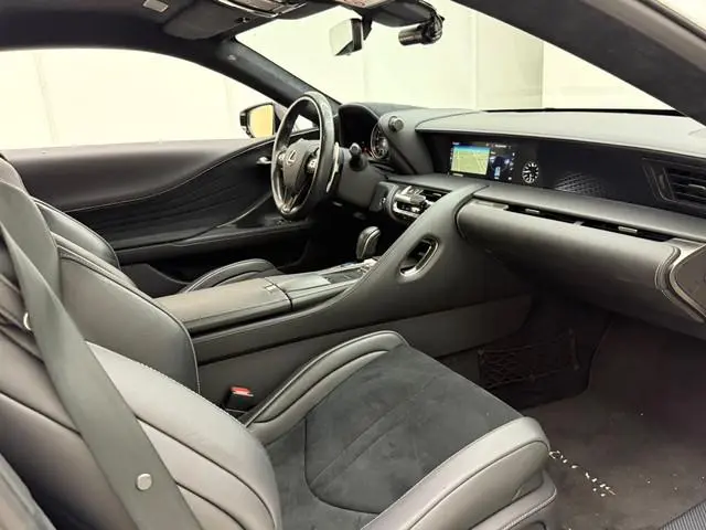 Lexus LC