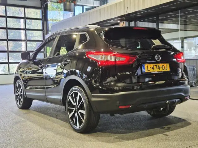 Nissan Qashqai 1.2 Tekna Navigatie | Trekhaak | Volleder | Camera