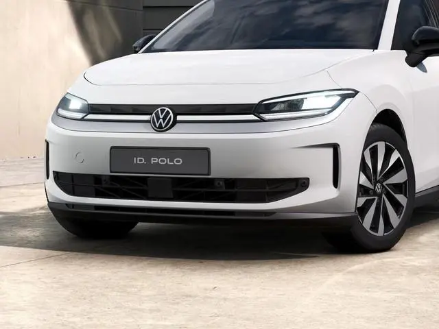Volkswagen ID. Polo Life First Edition 52 kWh accu, 155 kW / 211 PK Ha Achteruitrijcamera | Carplay...