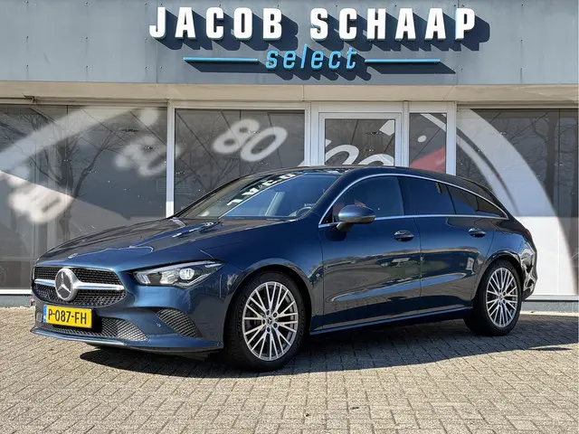Mercedes-Benz CLA-klasse Shooting Brake 180 Business Solution Luxury Automaat / Leder / PDC v+a / Na...