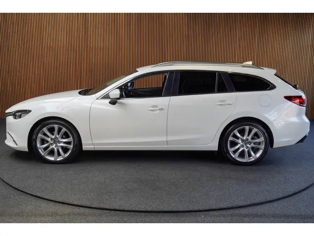 Mazda 6 Sportbreak 2.0 SkyActiv-G 165 Aut. Nakama Leer Navi Camera Bose Stuur- & stoelverwarming Cli...