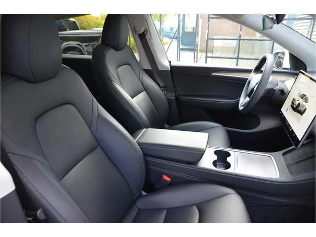 Tesla Model Y RWD 58 kWh 20" Alu, AutoPilot3.0 Ryzen
