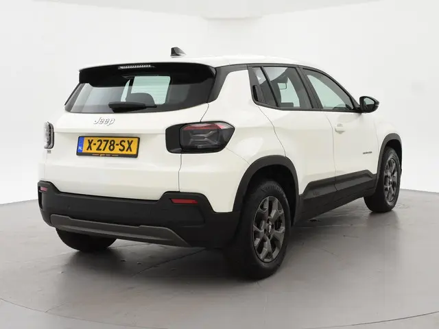 Jeep Avenger LONGITUDE 54 kWh 95% SOH - BTW - APPLE CARPLAY | DEALER ONDEROUDEN | NAVIGATIE | VIRTUA...