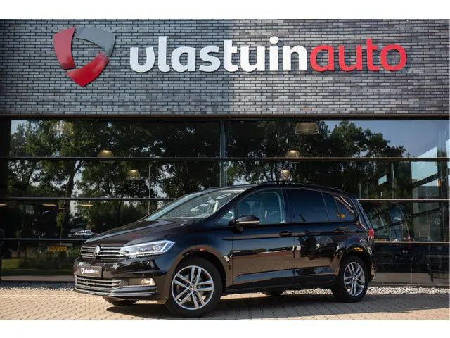 Volkswagen Touran 1.5 TSI Comfortline Business 7p , 7 persoons, Adaptive cruise, Achteruitrijcamera, 