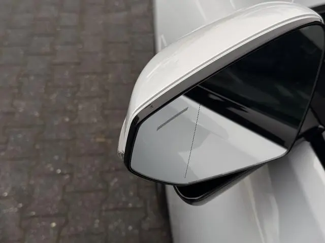 Polestar 4