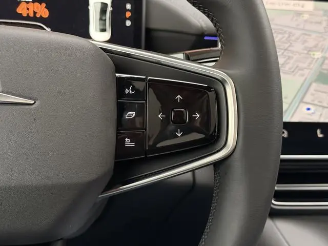 Polestar 4