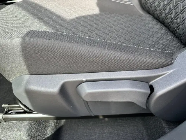 Toyota Aygo X 1.0 VVT-i MT Pulse, Apple carplay, Android auto, Parkeercamera, Snel leverbaar