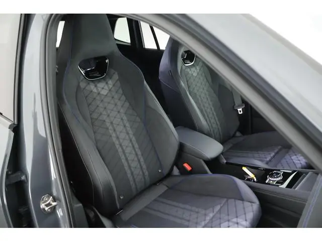Volkswagen Tiguan 1.5 272pk eHybrid R-Line Business Black Style 360Camera Head-Up Keyless Massage Ca...