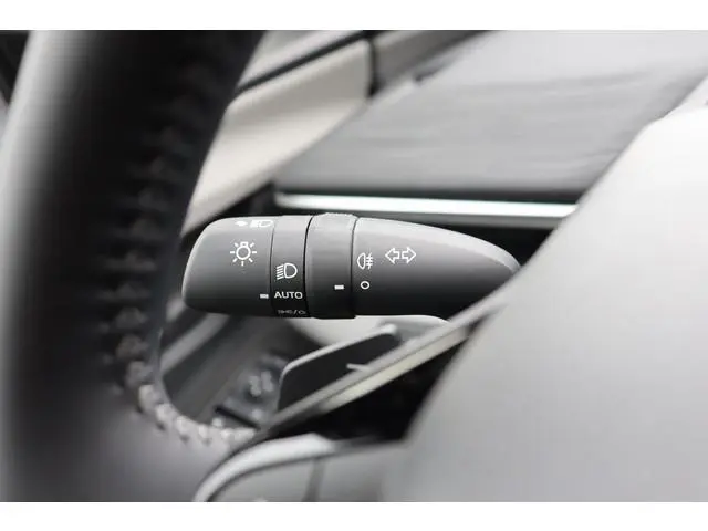 Toyota C-HR+