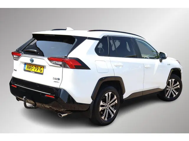Toyota RAV4 2.5 Plug-in Hybrid AWD Style, Trekhaak, BSM, Sensoren, Stoelverwarming voor en achter, S...