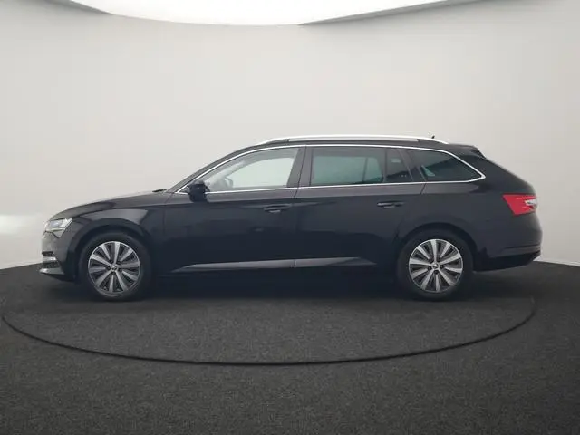 ŠKODA Superb Combi 1.4 TSI iV Business Edition PHEV 218pk Dealer O.H. | Adaptive Cruise | Camera | S...