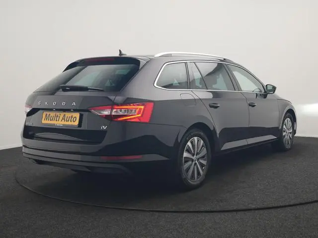 ŠKODA Superb Combi 1.4 TSI iV Business Edition PHEV 218pk Dealer O.H. | Adaptive Cruise | Camera | S...