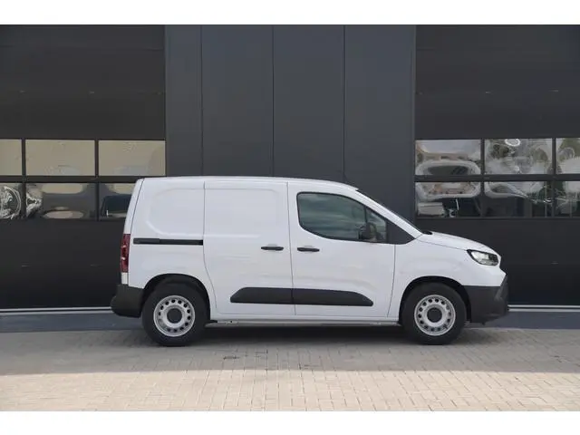 Toyota pro-ace