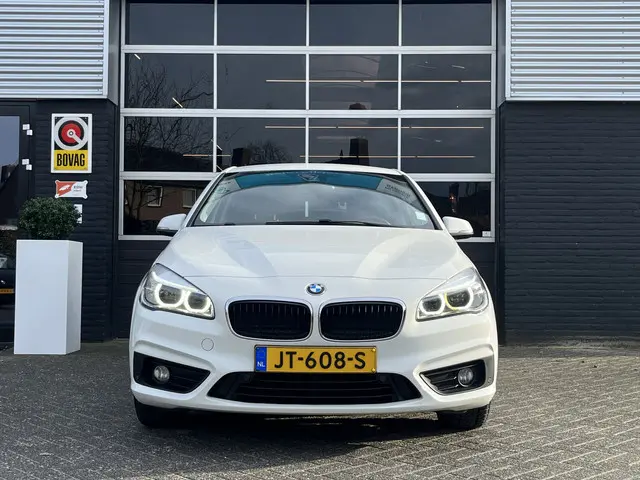 BMW 2-serie Active Tourer 225xe Centennial Executive, Automaat, Bluetooth, Cruise, Camera, Navi, NAP