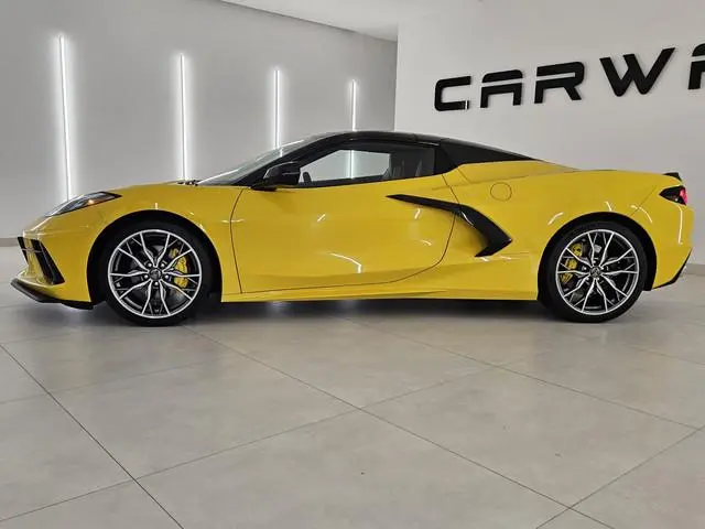 Corvette C8