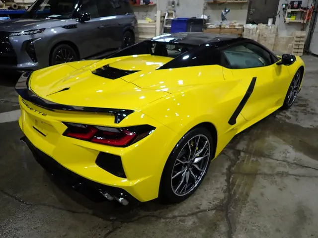 Corvette C8