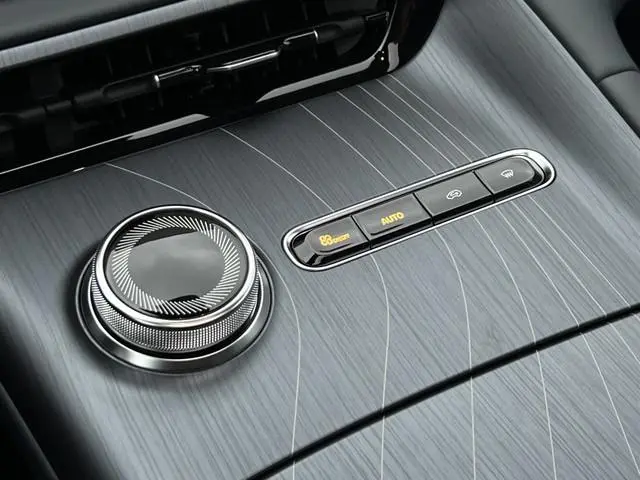 Geely E5