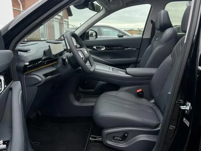 Geely E5