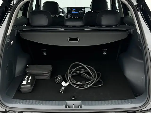 Geely E5