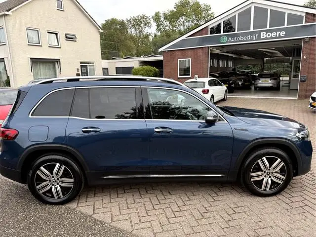 Mercedes-Benz EQB 250 Luxury Line 67 kWh SOH 95.6%,Panoramadak, Camera, Stoelverwarming