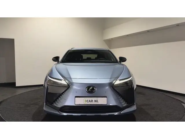 Lexus RZ
