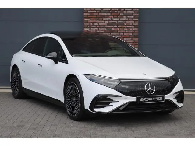 Mercedes-Benz EQS 500 4MATIC AMG Line 108 kWh | Luchtvering | Distronic+ | Hyperscreen | Achterasbes...