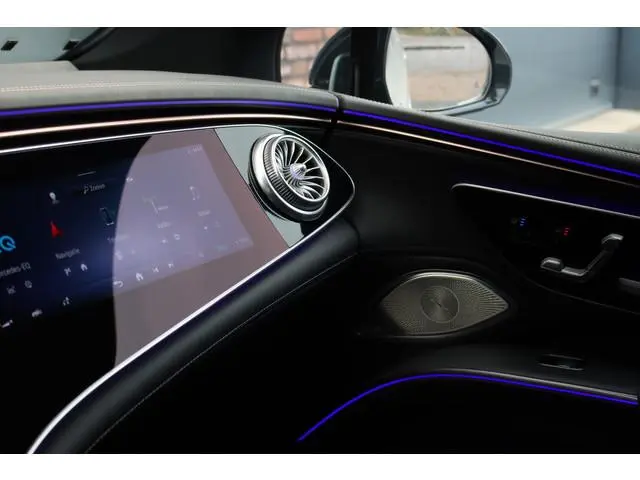 Mercedes-Benz EQS