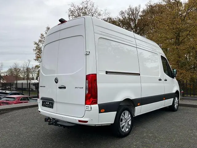 Mercedes-Benz Sprinter 317 L2H2 3.5 T AHK LED