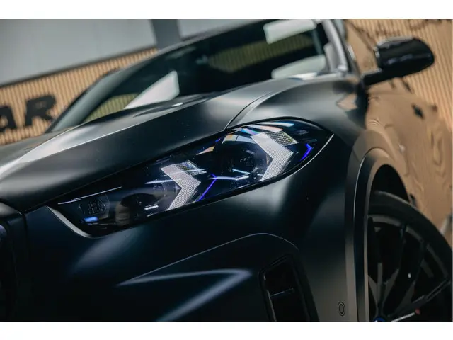 BMW X5 xDrive50e | M uitgevoerd | Trekhaak | Alcantara hemel | Luchtvering | Full PPF in- en exterie...