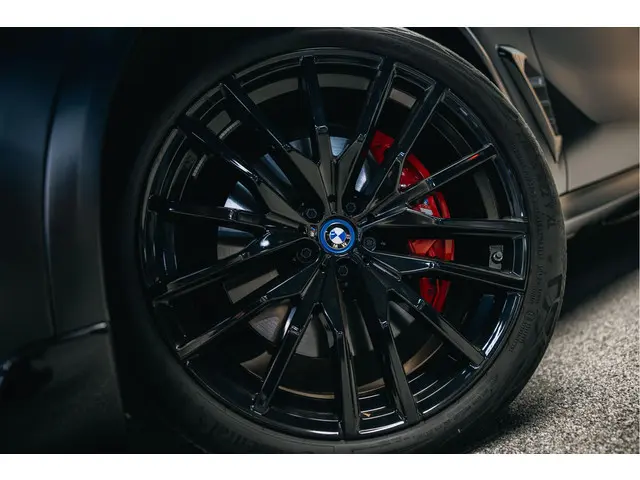 BMW X5 xDrive50e | M uitgevoerd | Trekhaak | Alcantara hemel | Luchtvering | Full PPF in- en exterie...