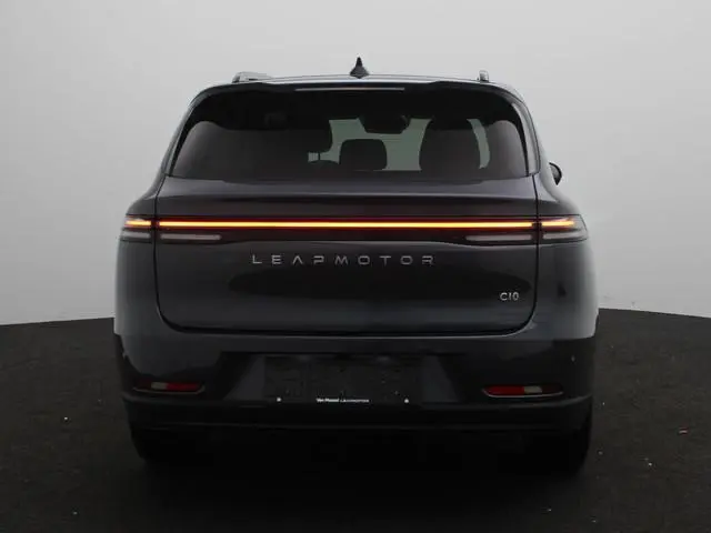 Leapmotor C10