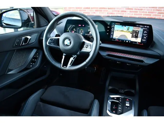 BMW 1-serie 120 M-Sport Pano ACC 360 HUD El-Klep 18inch Shadowline