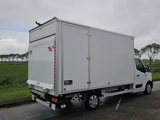 RENAULT MASTER 2.3 bakwagen laadklep!