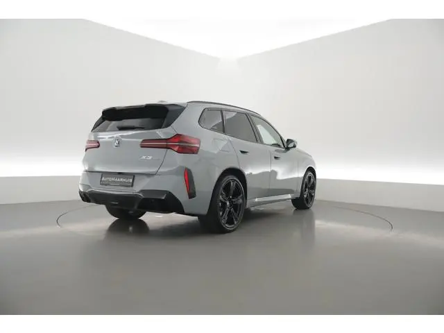 BMW X3 30e xDrive M-Sport Pro | Rijklaar! | Elek. Trekhaak | Pano | Widescreen | Shadowline | HUD |...
