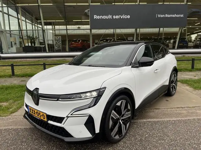 Renault Megane E-Tech EV60 Optimum Charge Iconic 220PK / 360 Camera / Winter pakket / Harman Kardon...