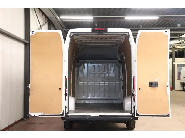 Peugeot Boxer 335 140PK L4H3 AIRCO CRUISE CONTROL