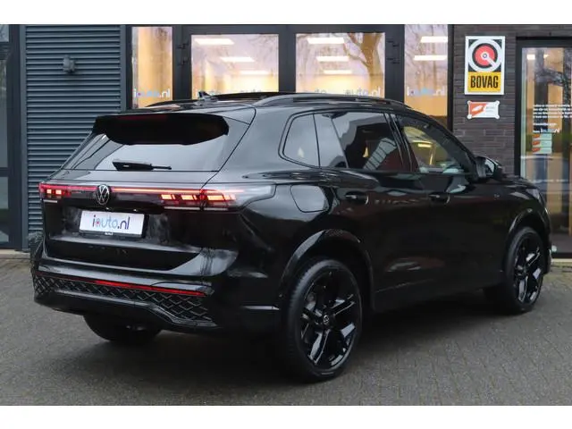 Volkswagen Tiguan 1.5 eHybrid 272pk R-Line Black Style Pano/IQ.Light HD/360/Keyless/Headup/ACC/DCC/...
