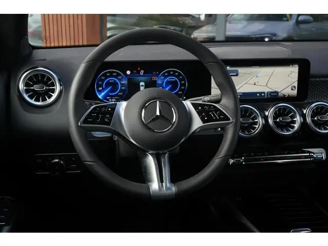 Mercedes-Benz EQB 250+ Business Solution 71 kWh