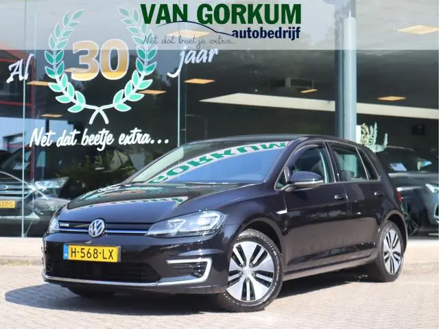 Volkswagen e-Golf E-DITION Navi / Climate / Pdc / Elekramen / Adap-Cruise / App-connect / SOH 89.64%...