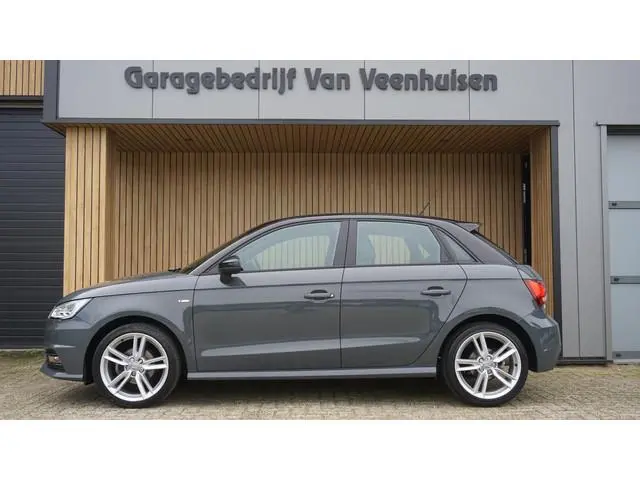 Audi A1 Sportback 1.0 TFSI 95pk 5Drs 2x S-Line *Black Optik* Bose LED 17inch LM Stoelverwarming *Nan...