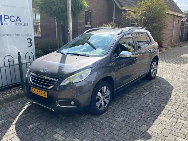 Peugeot 2008 1.2 PureTech Style