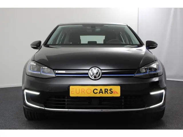 Volkswagen e-Golf Edition | Navigatie | Climate Control | Cruise control adaptief | Parkeer sensoren...