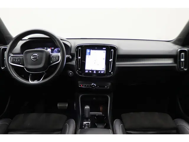 Volvo XC40 2.0 T4 AWD R-Design Panoramadak, H&K, Virtual Cockpit, Apple Carplay, LED, Trekhaak, 18''