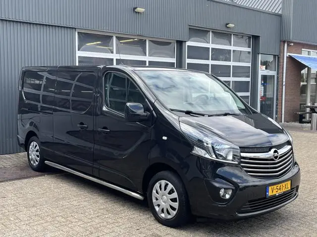 Opel Vivaro 1.6 CDTI L2H1 Sport EcoFlex Airco Cruise controle Trekhaak 2000kg trekgewicht Sitebars B...