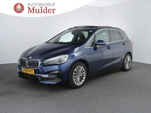 BMW 2-serie Active Tourer 225xe iPerformance High Executive | Pano | Leer | Trekhaak | Camera | Keyl...