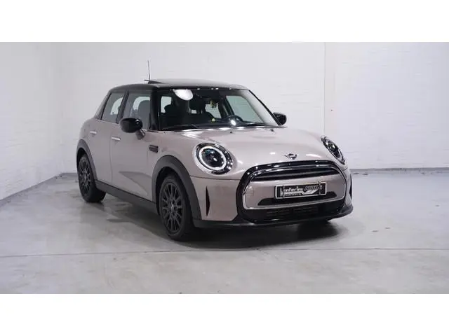 MINI 5-Deurs 1.5 Cooper Business Edition 2e Eig. NAP Clima Navi Panodak PDC achter Apple-carplay ble...