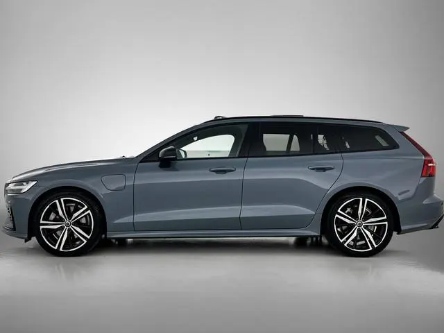 Volvo V60 2.0 T8 405PK Polestar Engineered Hybride AWD R-Design / Trekhaak / Panoramadak / Leder-Mas...